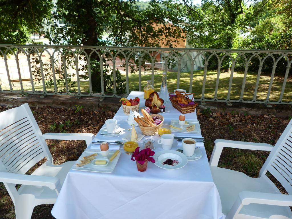 Logis Hotel Restaurant La Tour De Ciron Carmaux Szoba fotó